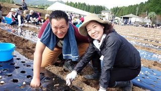 141018にんにく植付祭⑭.jpg